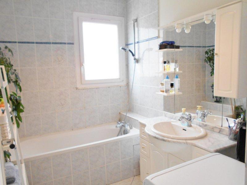 Apartment Grand Paris, Private Parking, Balcony And Metro, 24 Self Checking *