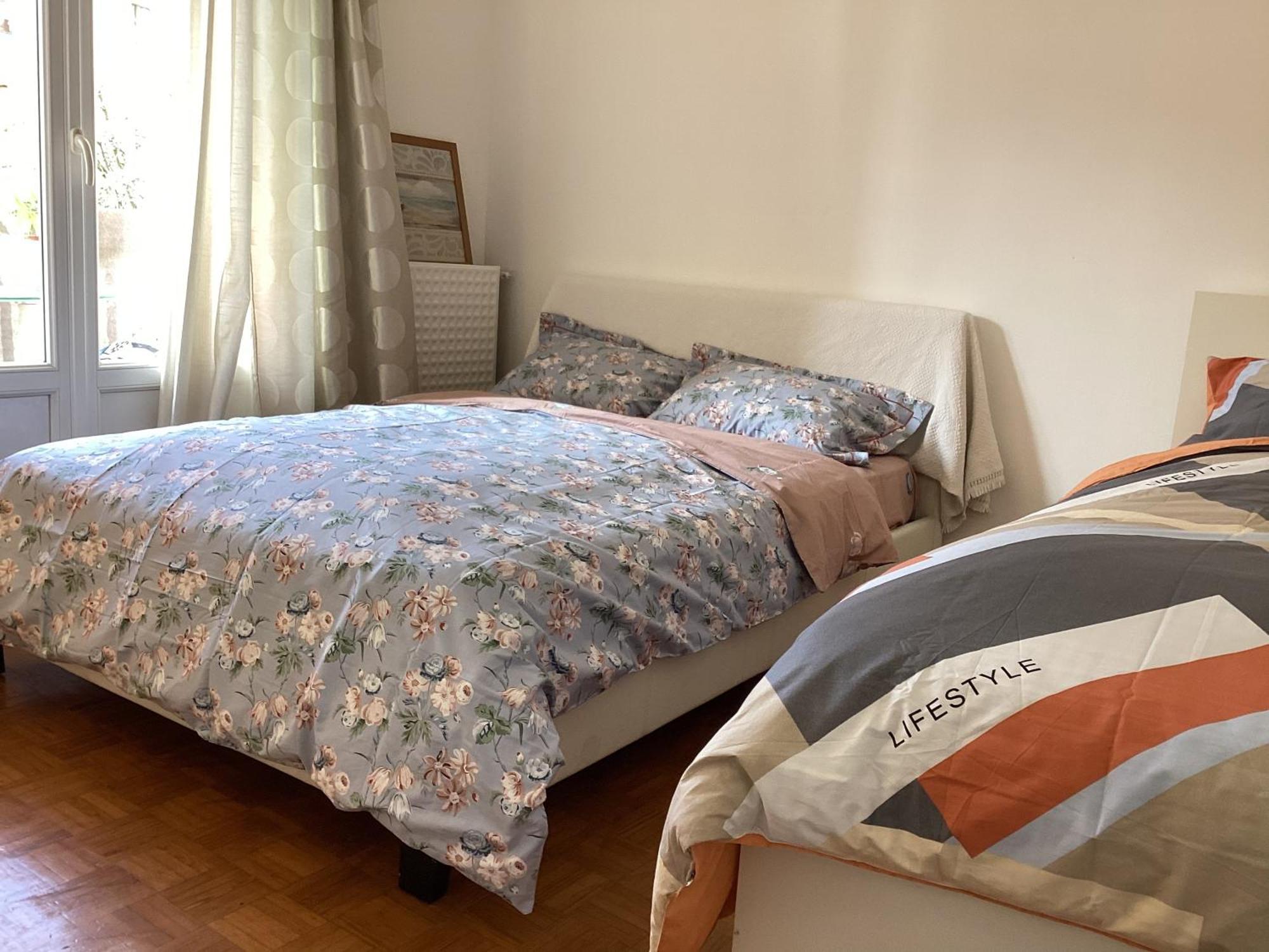 Apartment Grand Paris, Private Parking, Balcony And Metro, 24 Self Checking Bondy